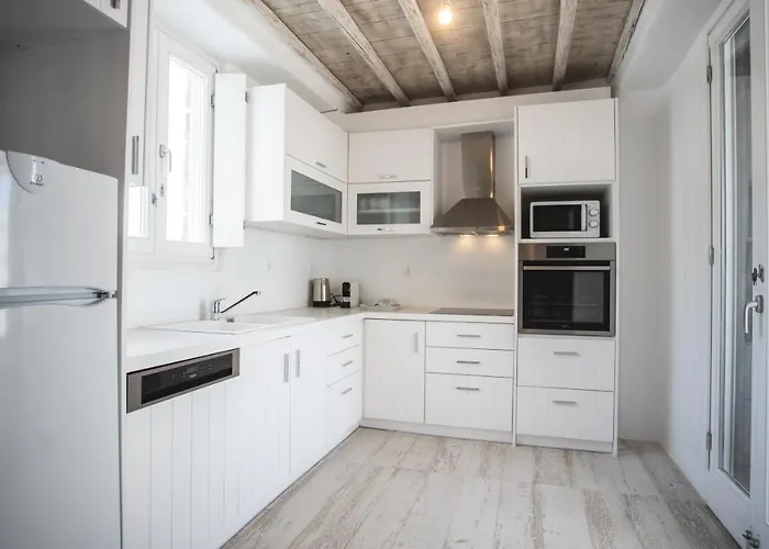 Elia Spirit And By Live&travel *