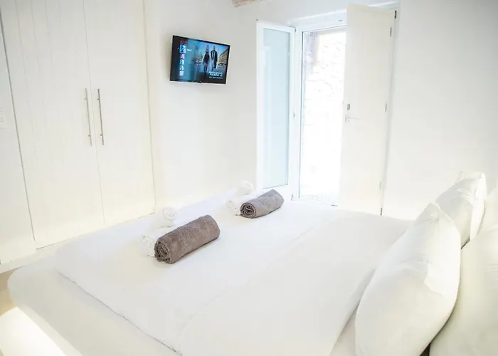 Elia Spirit And By Live&travel * Elia (Mykonos)