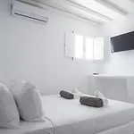 Elia Spirit And By Live&travel * Elia (Mykonos)